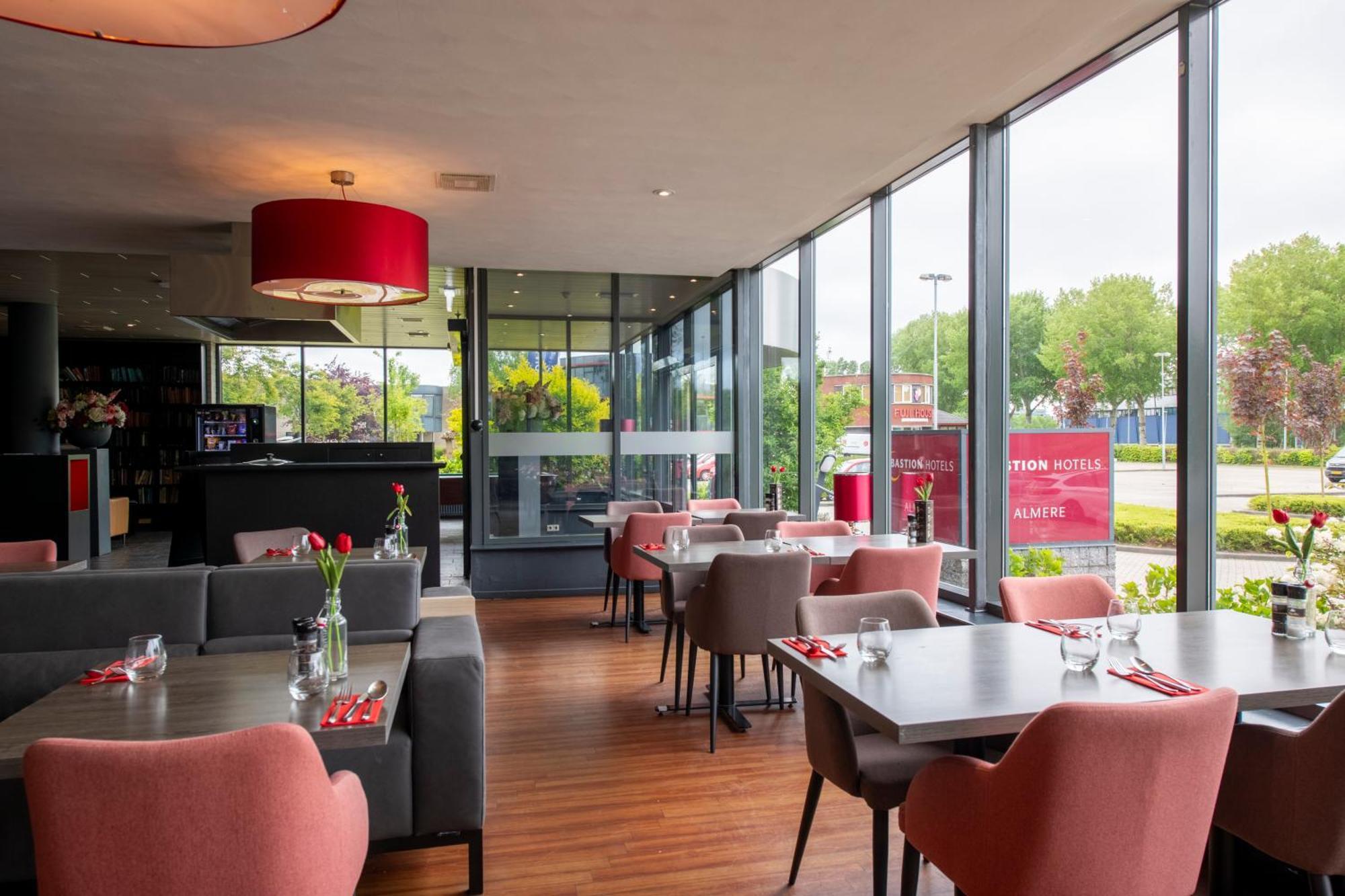 Bastion Hotel Almere Eksteriør billede